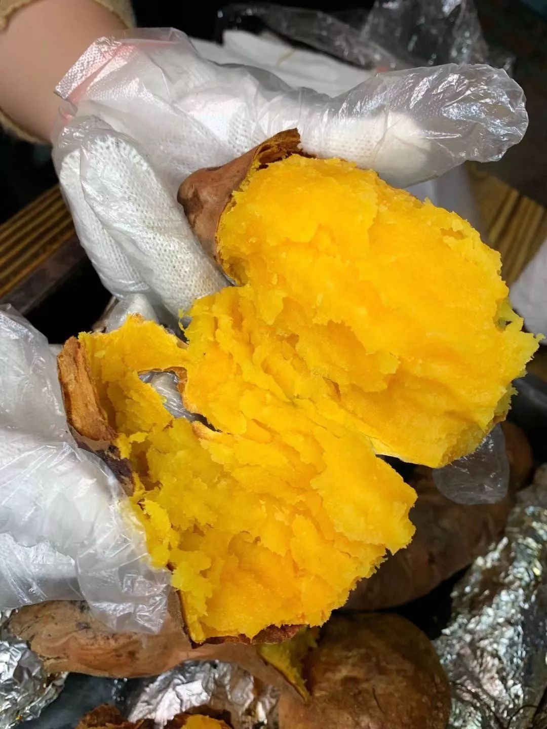 不远开车20公里,长春这家土窑太香了!烧公鸡烧土豆地瓜原汁原味