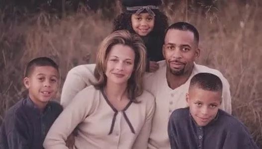 戴尔库里最佳第六人,库里球鞋第7代