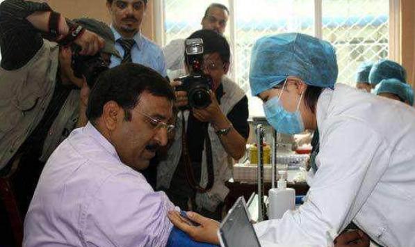 美国浏览中国导弹基地照片，因一群人胡子太多，得知一场惊天交易