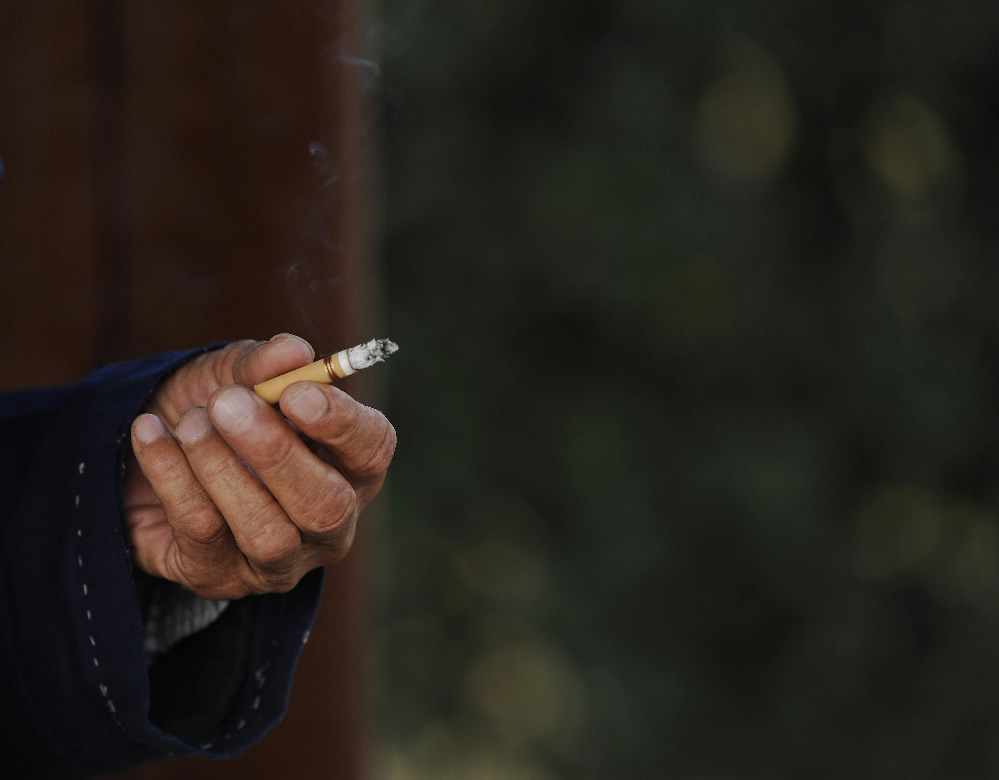 有助戒烟的烟灰,尼古丁含量少的烟能否快速戒烟