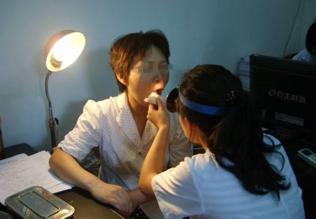 慢性咽炎容易引发食道癌吗,慢性咽炎会导致胸闷气短不咳嗽吗