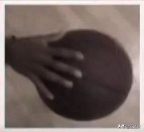 新手手指运球教学,如何练习手指运球拨球