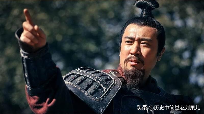 诸葛亮劝解刘禅怎样处理朝政,易中天评曹操看透人性