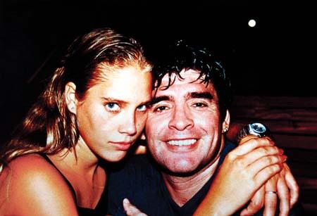 马拉多纳恋爱,马拉多纳感情丰富