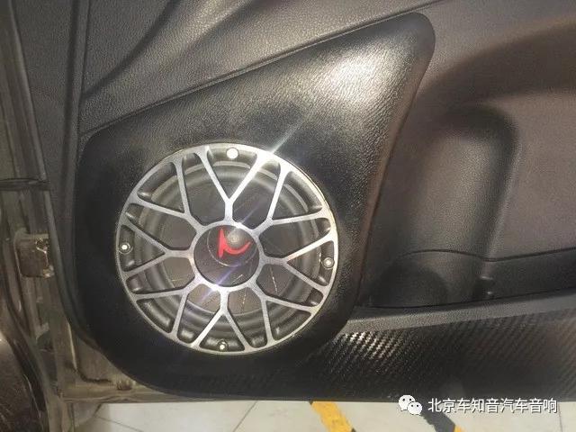 奔腾x80音响改装低音炮,奔腾X80外观改装