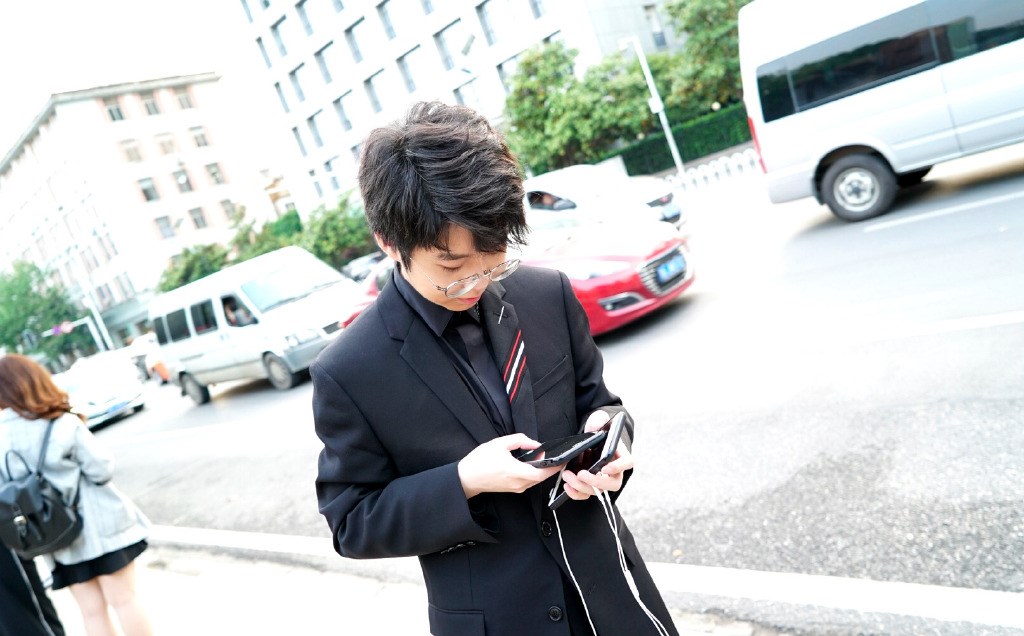 电竞贾跃亭？前王者一哥嗨氏被判赔偿5000万人却已在美国