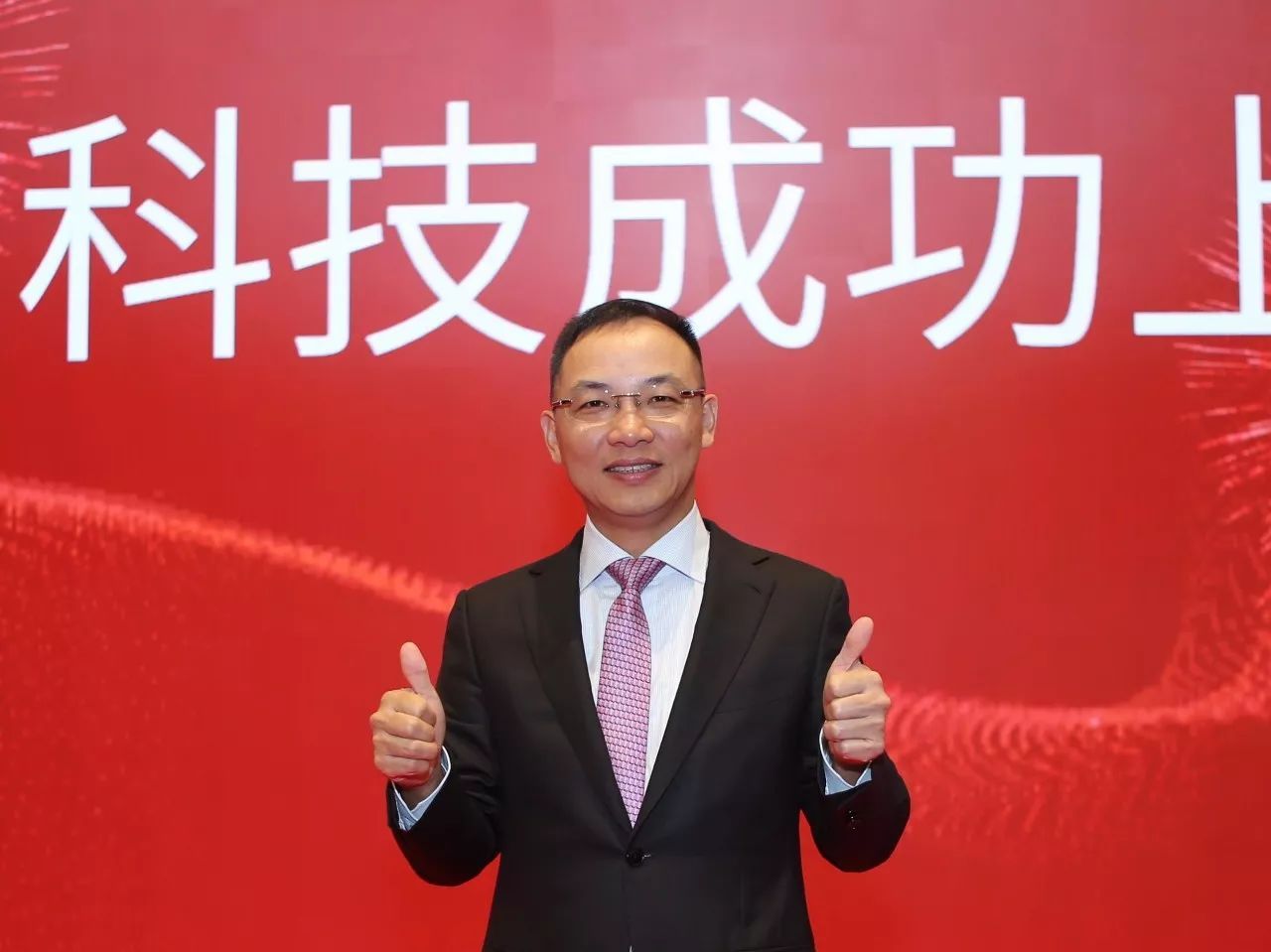 江西九江3位大富翁，2人身价百亿？90岁老翁名字被估值超千亿