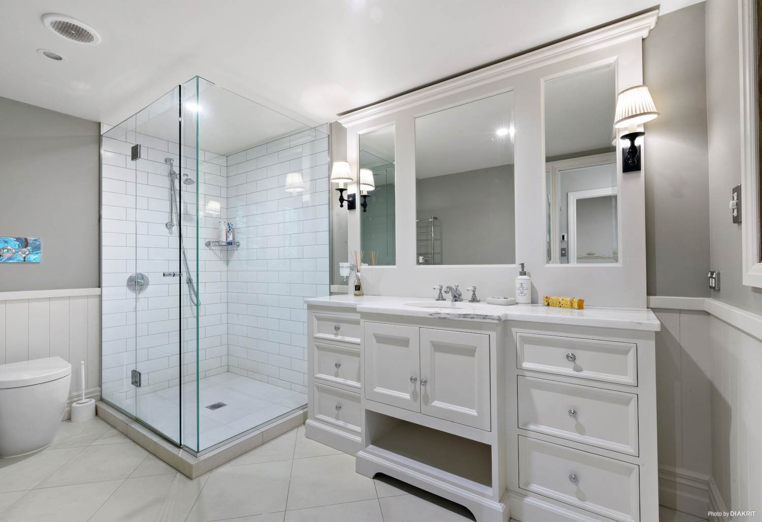 买房送劳斯莱斯,十亿豪宅送劳斯莱斯