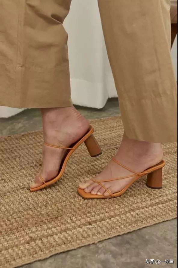 omg小白鞋推荐,omg响尾蛇慢跑鞋