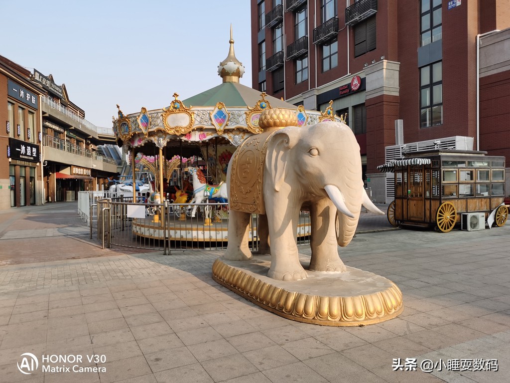 年轻人首选高性价比5g,年轻人值得买的手机中高端