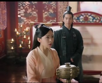 三生三世:为何奈奈看到和素素相似的白浅,会以为是结魄灯的功劳