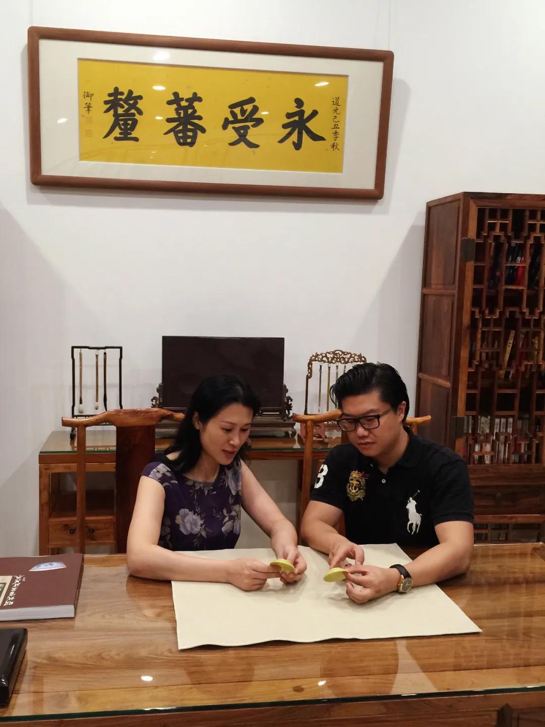 拍卖场无“君子协定”，200万拿下嘉靖*钟金**杯