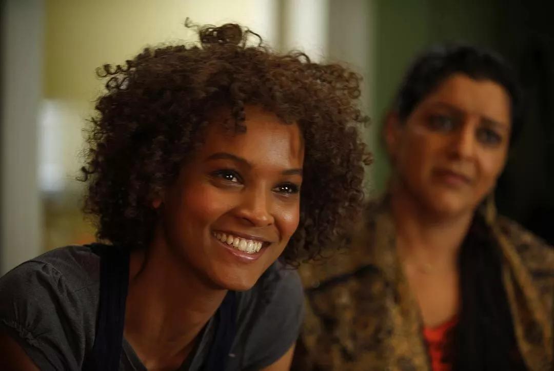 《沙漠之花》|陋习之下的女性命运