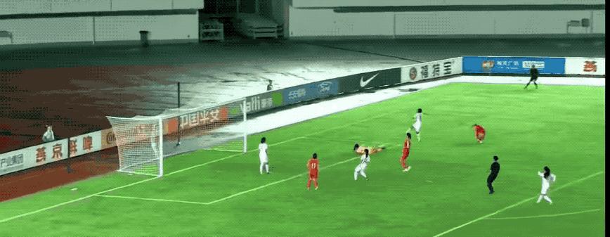 铿锵小玫瑰绽放绿茵场,铿锵小玫瑰视频