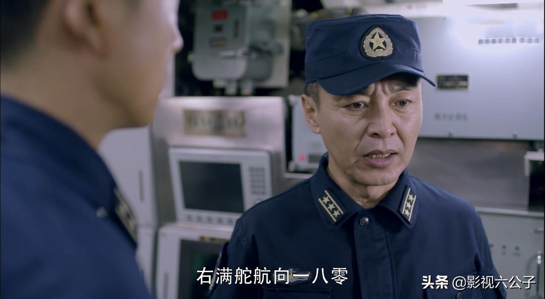 年度最佳军旅剧，非这部《深海利剑》，潜艇实景拍摄，场面震撼