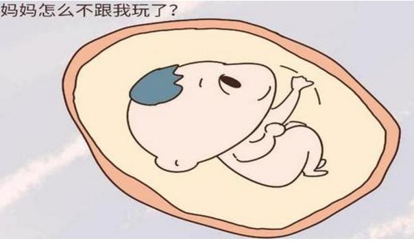 孕中期怎样知道宝宝胎动正常,胎宝轻微胎动和明显胎动是在干啥