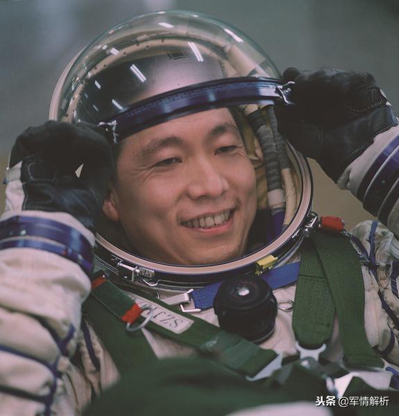 中国宇航员神舟飞船视频,中国神舟飞船及宇航员