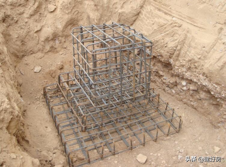 农村盖房基础打桩还是条形基础好,农村建房桩基础和独立基础