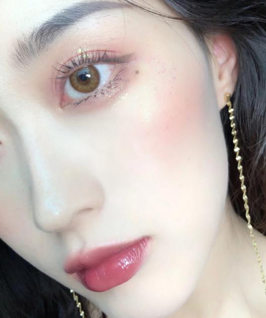 ysl唇釉617610,圣罗兰水光唇釉617和613