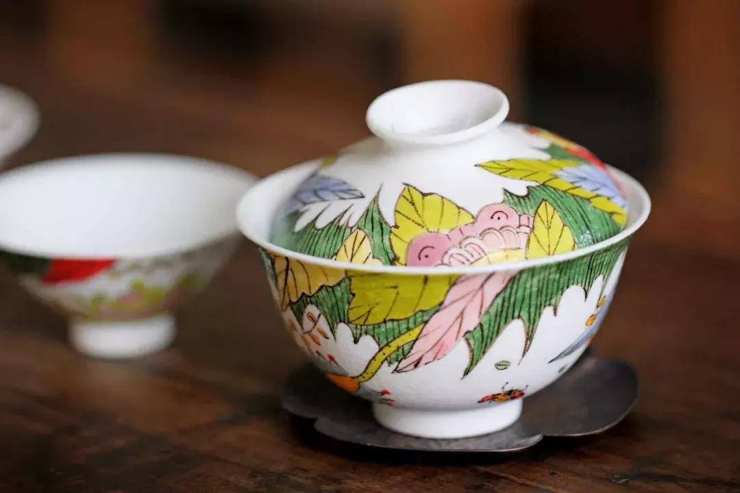 景德镇陶瓷入门怎样选择,景德镇怎么选瓷器