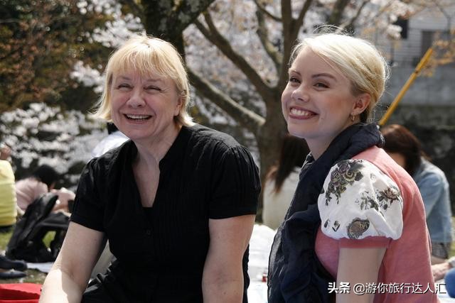 待到山花烂漫时完整版,待到樱花烂漫时的视频