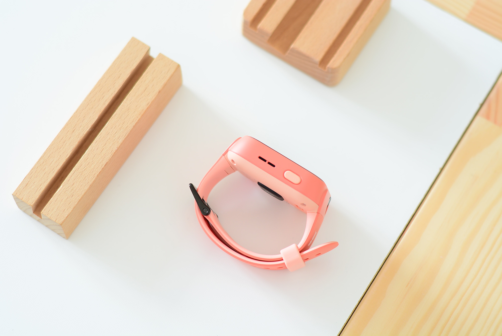 小米米兔儿童学习手表5Pro深度体验：能定位楼层，还能学知识