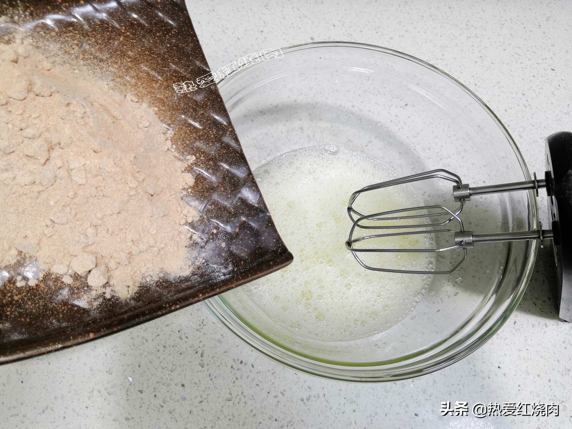 开口红糖枣糕怎么做,普通面粉红糖枣糕最正确的做法