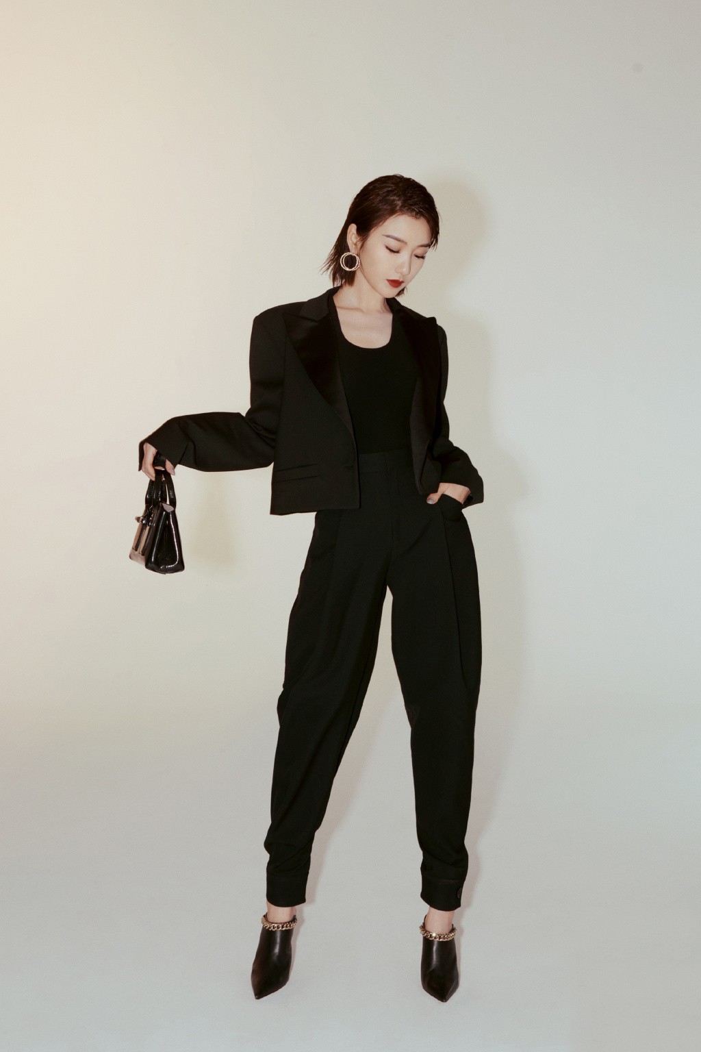 毛晓彤换装变身视频教程,毛晓彤的变装视频素材