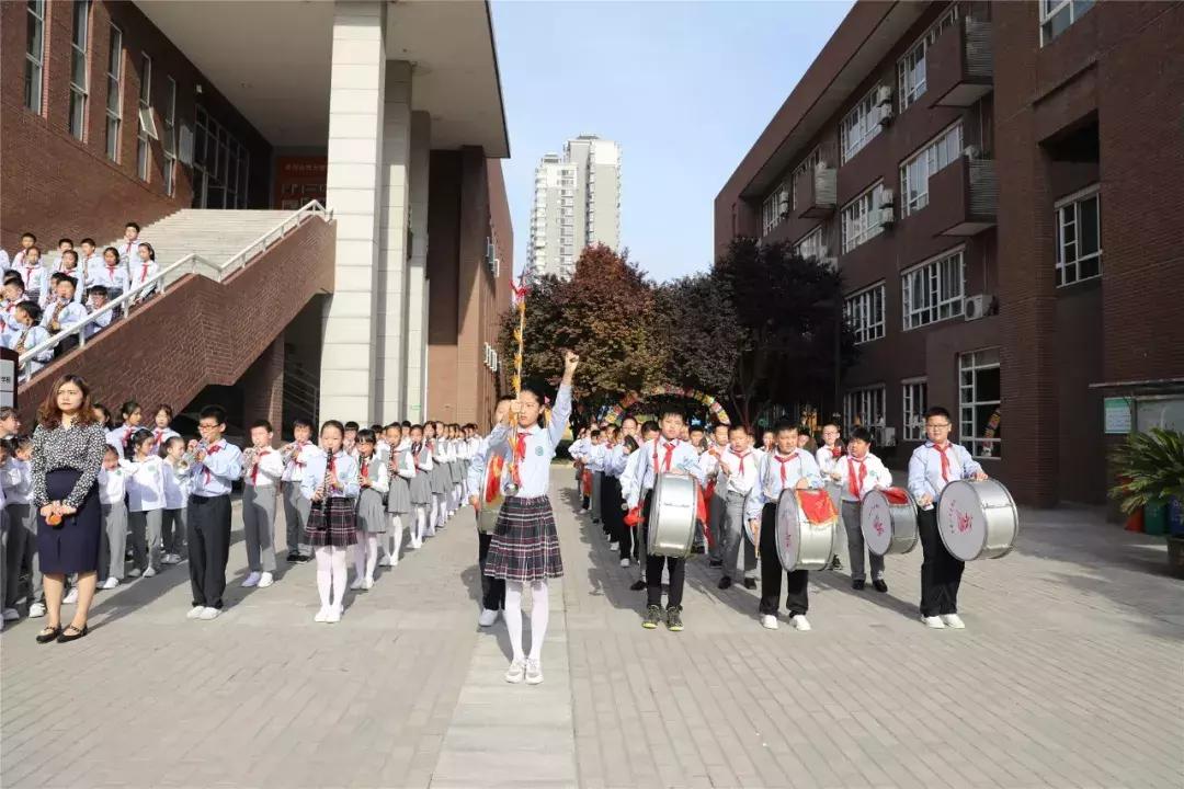 传红色精神承家国情怀,传红色精神做有志少年征文