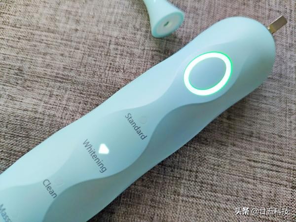 电动牙刷推荐100以内续航持久性强,实测入门必备的一款电动牙刷