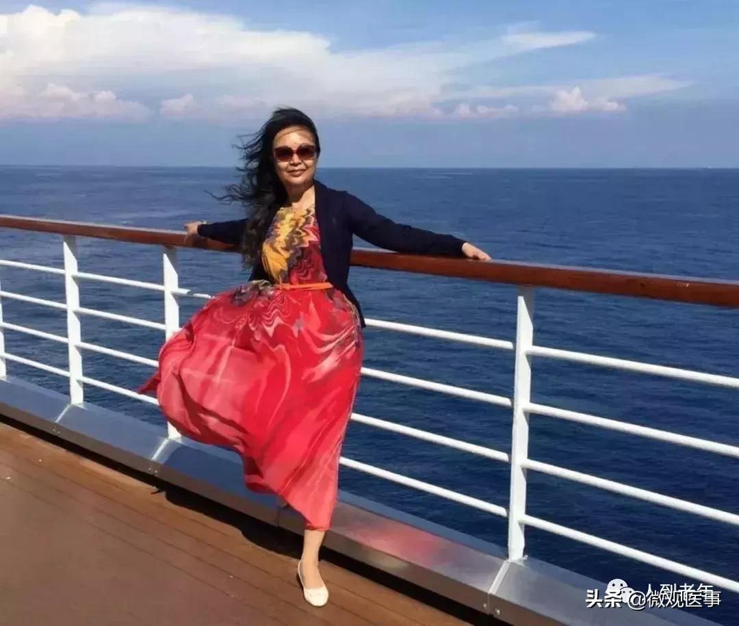 涓浗澶у澶栧嚭鏃呮父鎷嶇収鍔ㄤ綔鍚堥泦,澶у鏃呮父濮垮娍