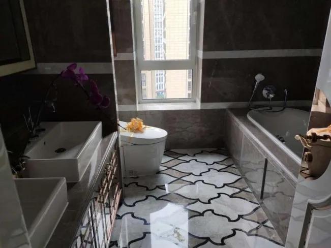 翡翠海岸法拍房被抢,刚交房房子被查封