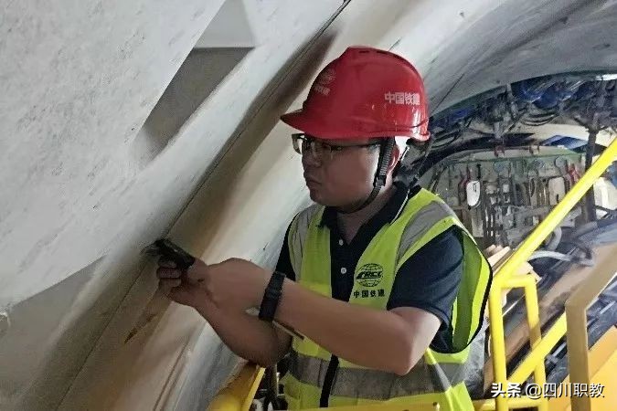 2019年高职就业群英“奥运会”，四川交院代表队正在向我们走来