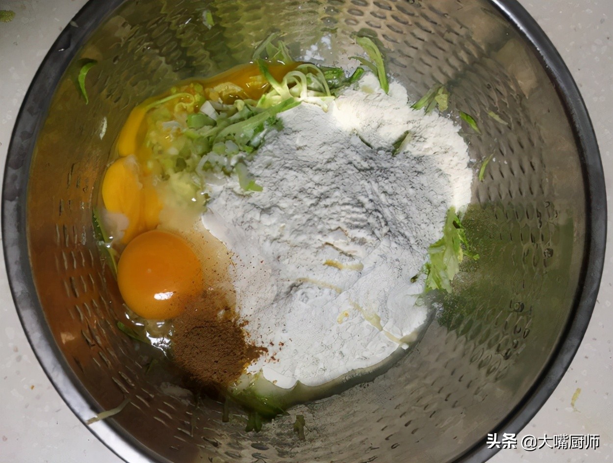 老北京糊塌子的家常做法黄小厨,老北京糊塌子电饼铛的做法