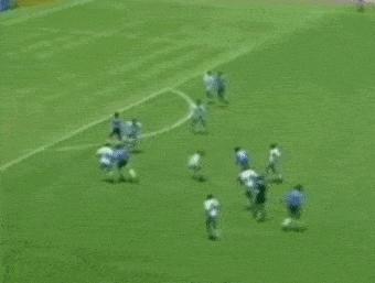 回顾球王马拉多纳,一代球王马拉多纳传奇