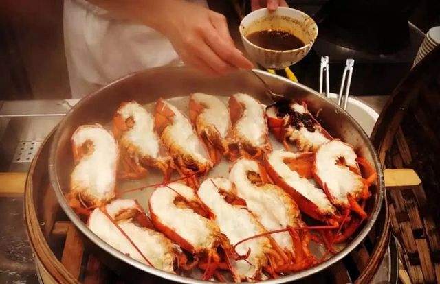 快收藏美食,广州小蛮腰附近海鲜自助餐600元的