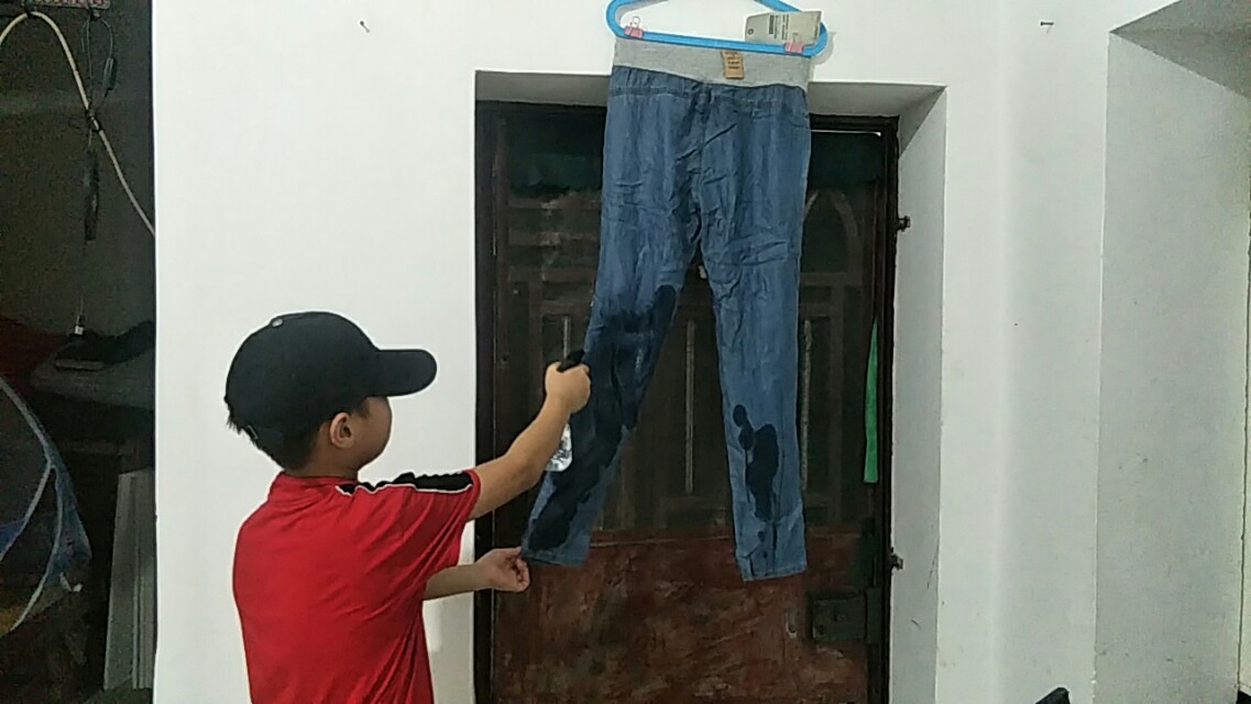 衣服皱巴巴的，没有烫斗怎么办？教你在家巧妙可以把衣服变平整