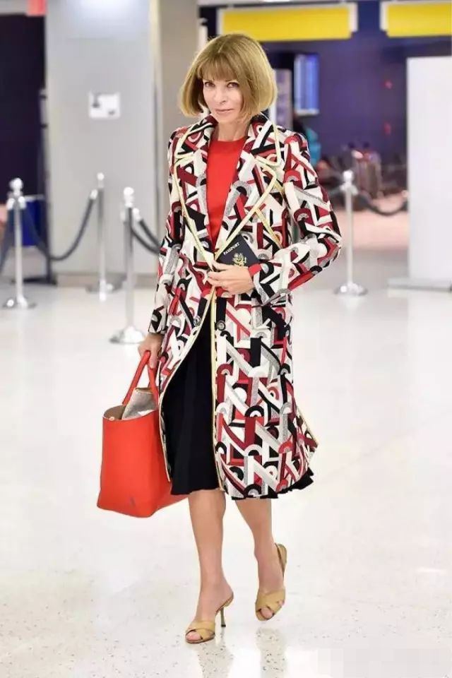 不了解Prada的“丑”，你对它的印象也许还停留在电影里