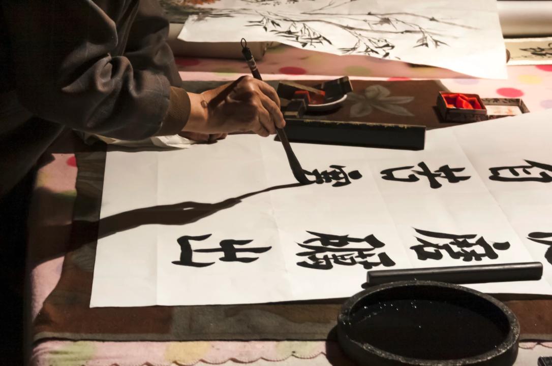 如何把中文翻译成其他国家文字,中文翻译技巧和方法