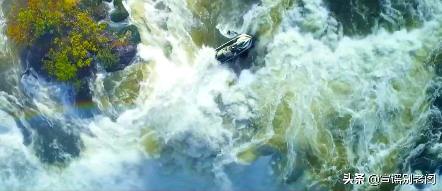 66岁高龄的成龙还能打，他才是披荆斩棘的《急先锋》