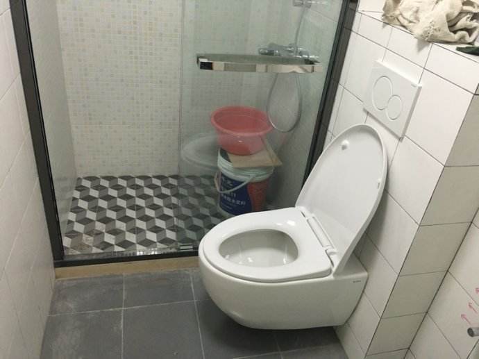 壁挂式马桶火了,壁挂马桶真实使用感受