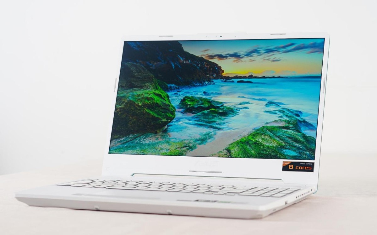 性能怪兽，5900HX+RTX3070，2.5K屏幕，华硕进阶版天选2笔电测评