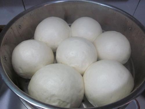 蒸馒头时切忌直接放酵母,蒸馒头千万不要加泡打粉