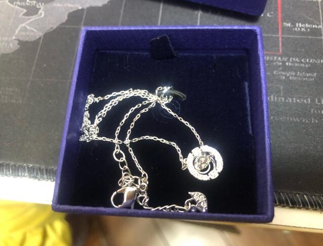 送女朋友施华洛世奇项链买哪一款,施华洛世奇outstanding华丽心芒项链