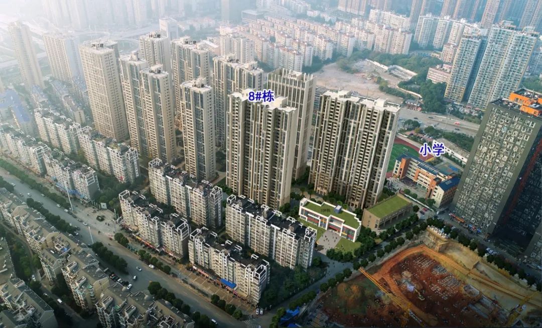 南2环，3地铁，12-31层瞭望2000m！最后1栋，卖完过年！仅12000