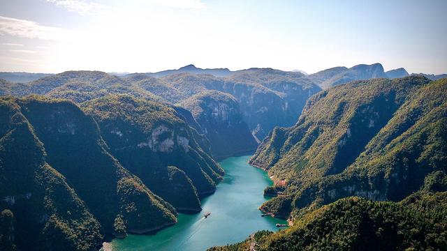 清江画廊风景简介,三百里清江美如画