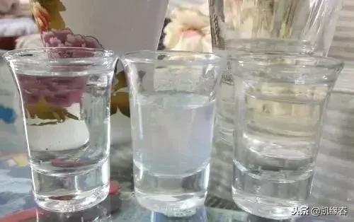 低度白酒变质喝了怎么办,低度白酒在低温下为啥会浑浊