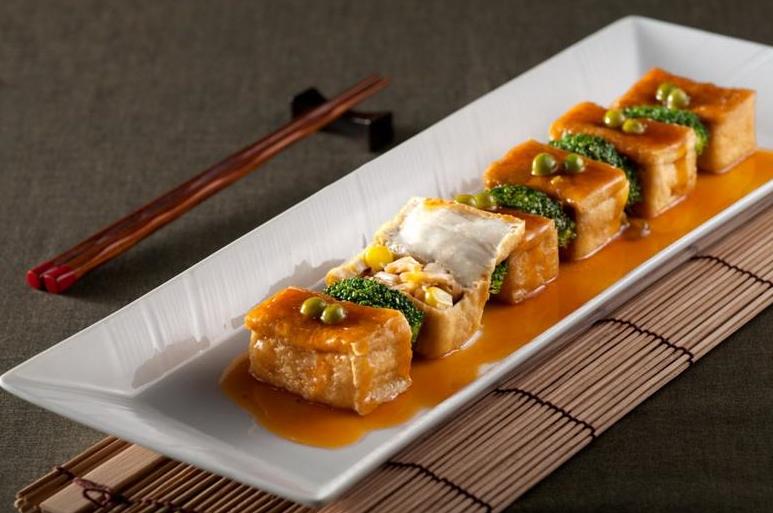 鲁菜葱烧海参正宗做法,经典鲁菜葱烧海参家常版做法简单