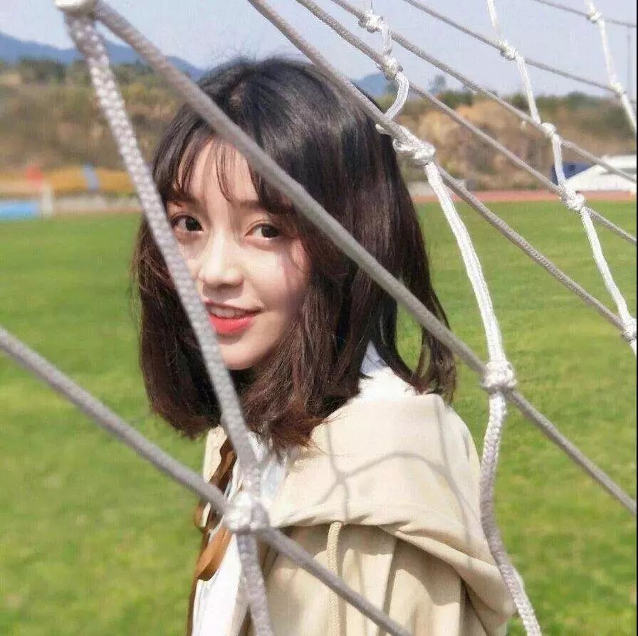 原宿风女生头像两张,头像图片原宿风女