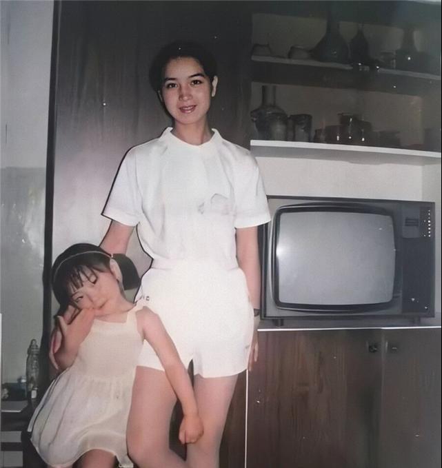 中国电视机的发展历程和照片,中国电视机发展之路